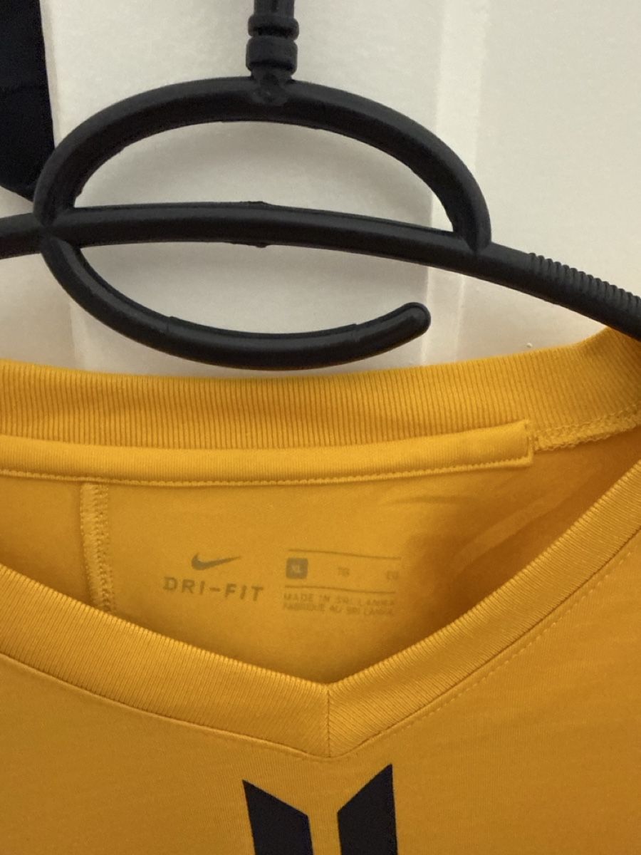 Young Boys Maillots de corps & Pantalons: YB Trikot Saison 18/19 XL – D'occasion à Bern par Tottigoal1 1