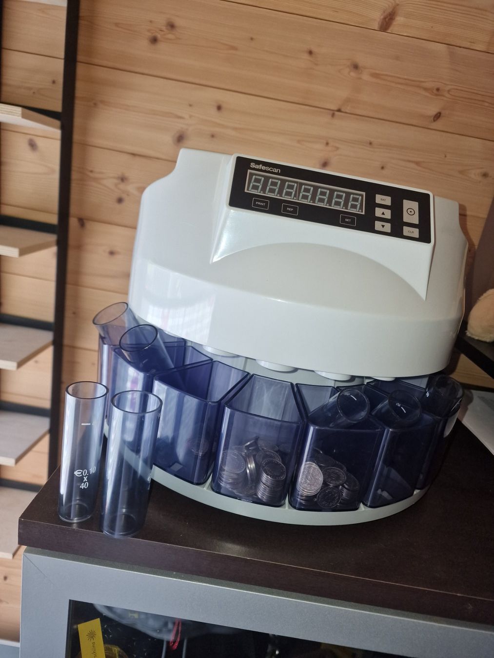 Safescan Registratore di cassa: Safescan Münzzähler und sortierer CHF – Usato da triesenberg venduto da Hosman1 2