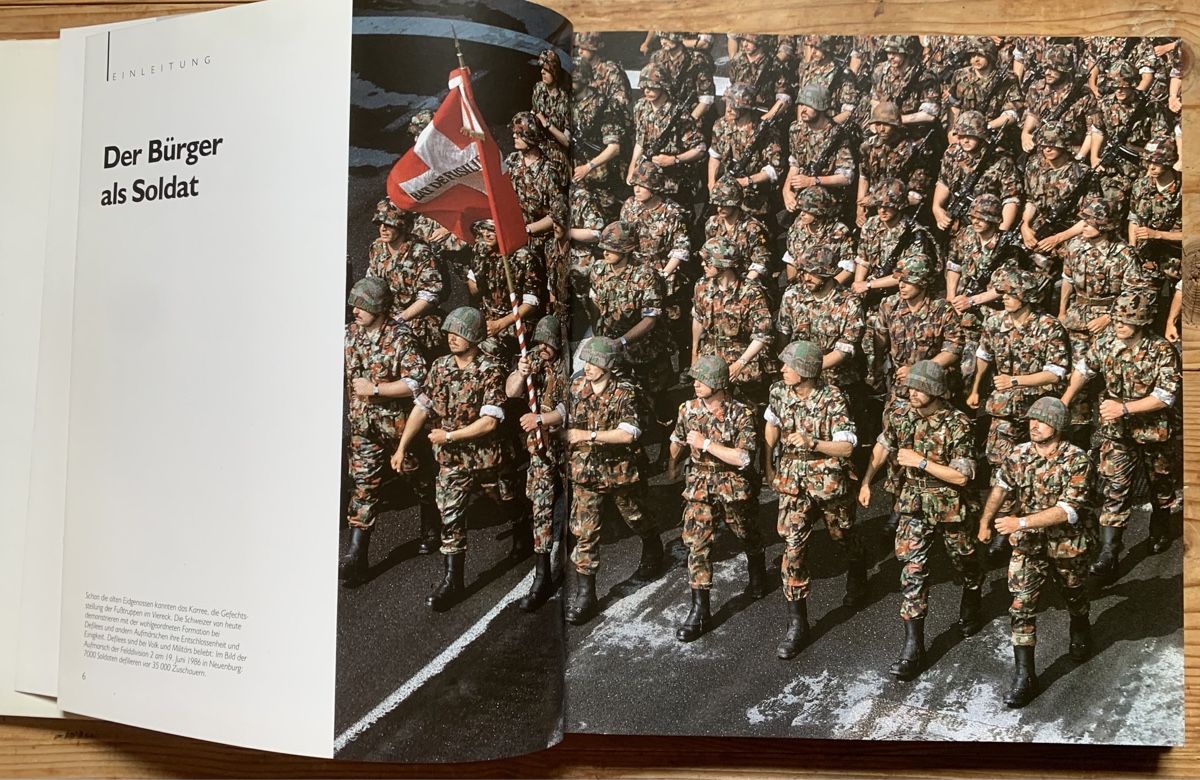 Bücher: Buch Die Armee – Gebraucht aus Goldingen von Bergler012 1