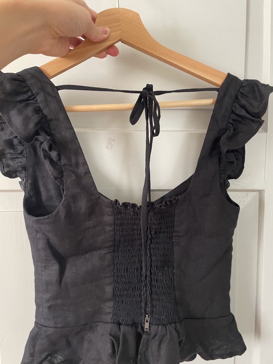Reformation Top: reformation leinen schwarzes top – Nuovo (secondo la descrizione) da Zürich venduto da M500ZH 1