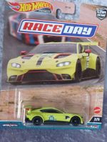 Aston Martin Vantage GTE 1:64