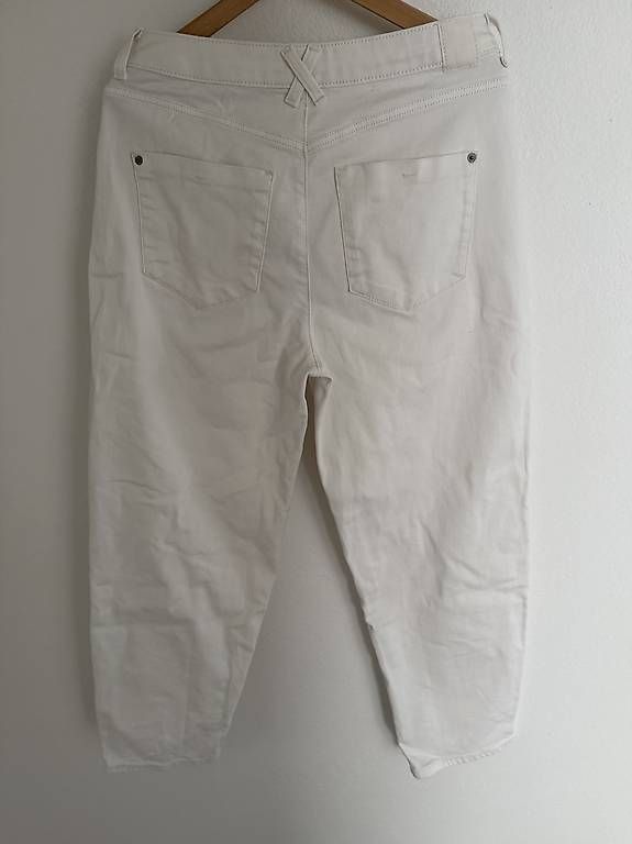 Jeans: Balloon Jeans, weiss 38 – Usato da Alpnach Dorf venduto da rerifeme 1
