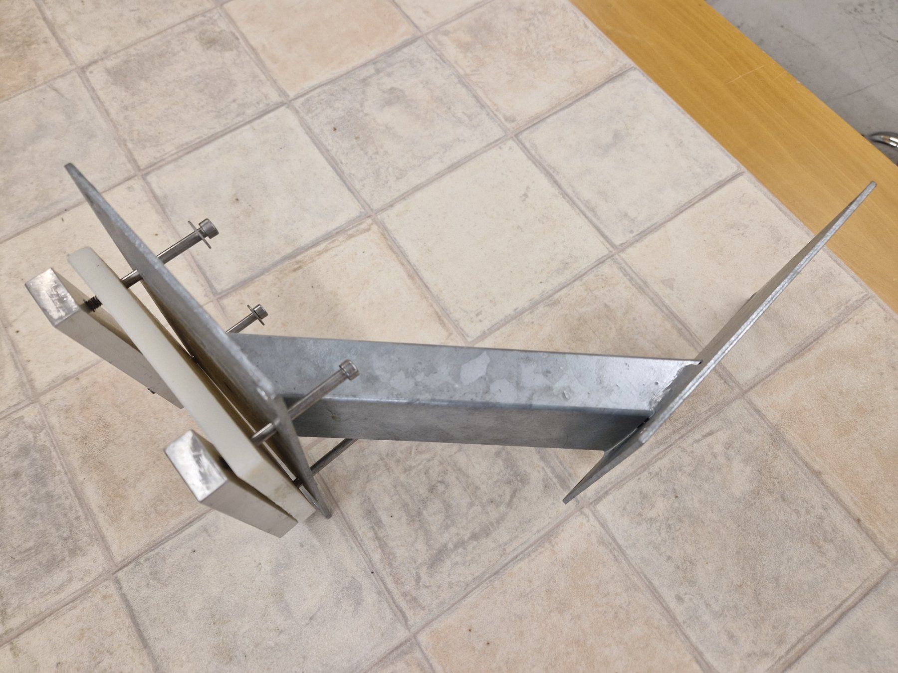 Altro per la casa: Wandkonsole ( Huber ) – Usato da Wiler b.Utzenstorf venduto da bamaa-shop 1