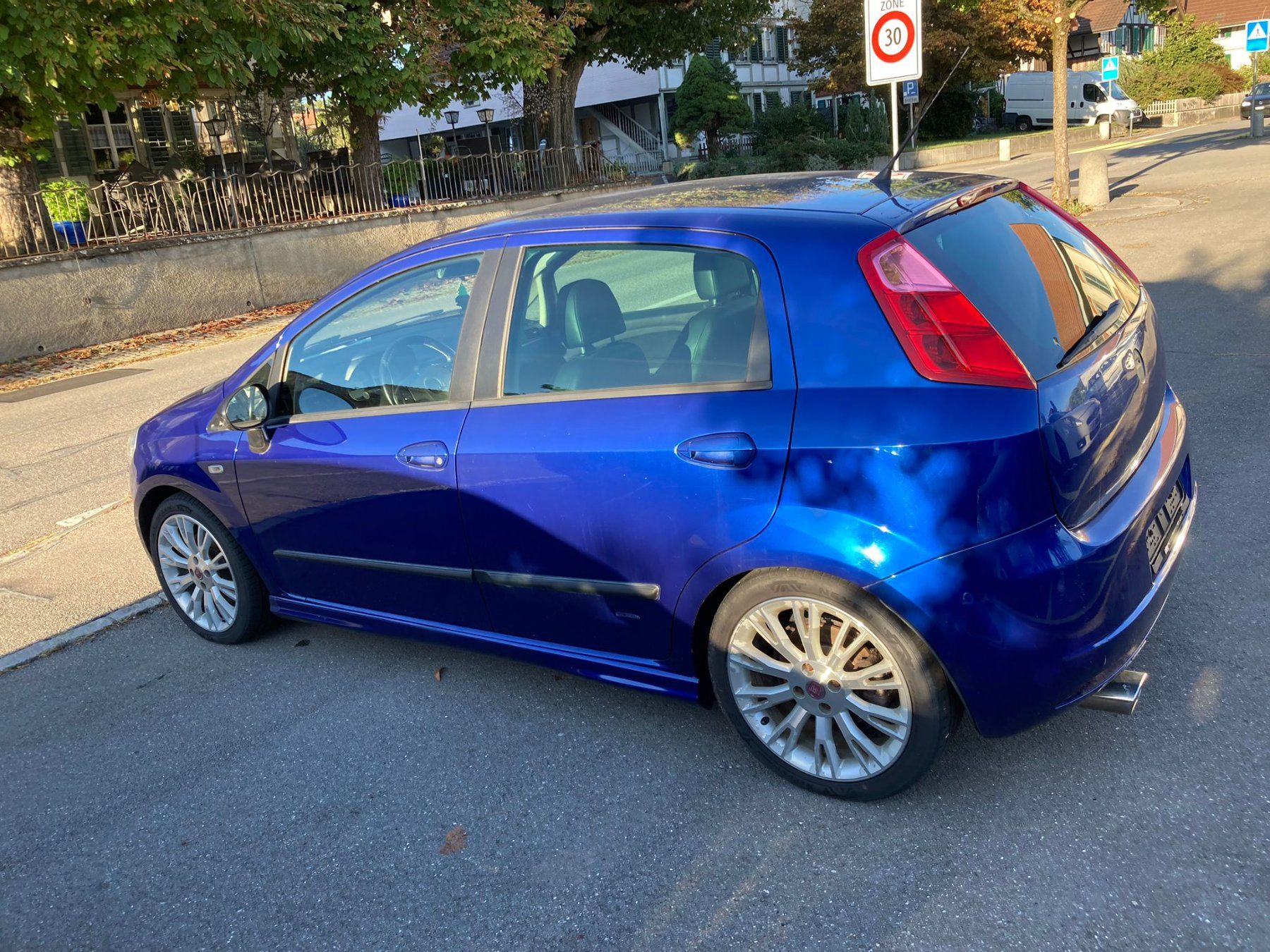 Fiat Automobili: Fiat Punto 1.4 Turbo – Usato da Frauenkappelen venduto da Autohaus-Bern 1