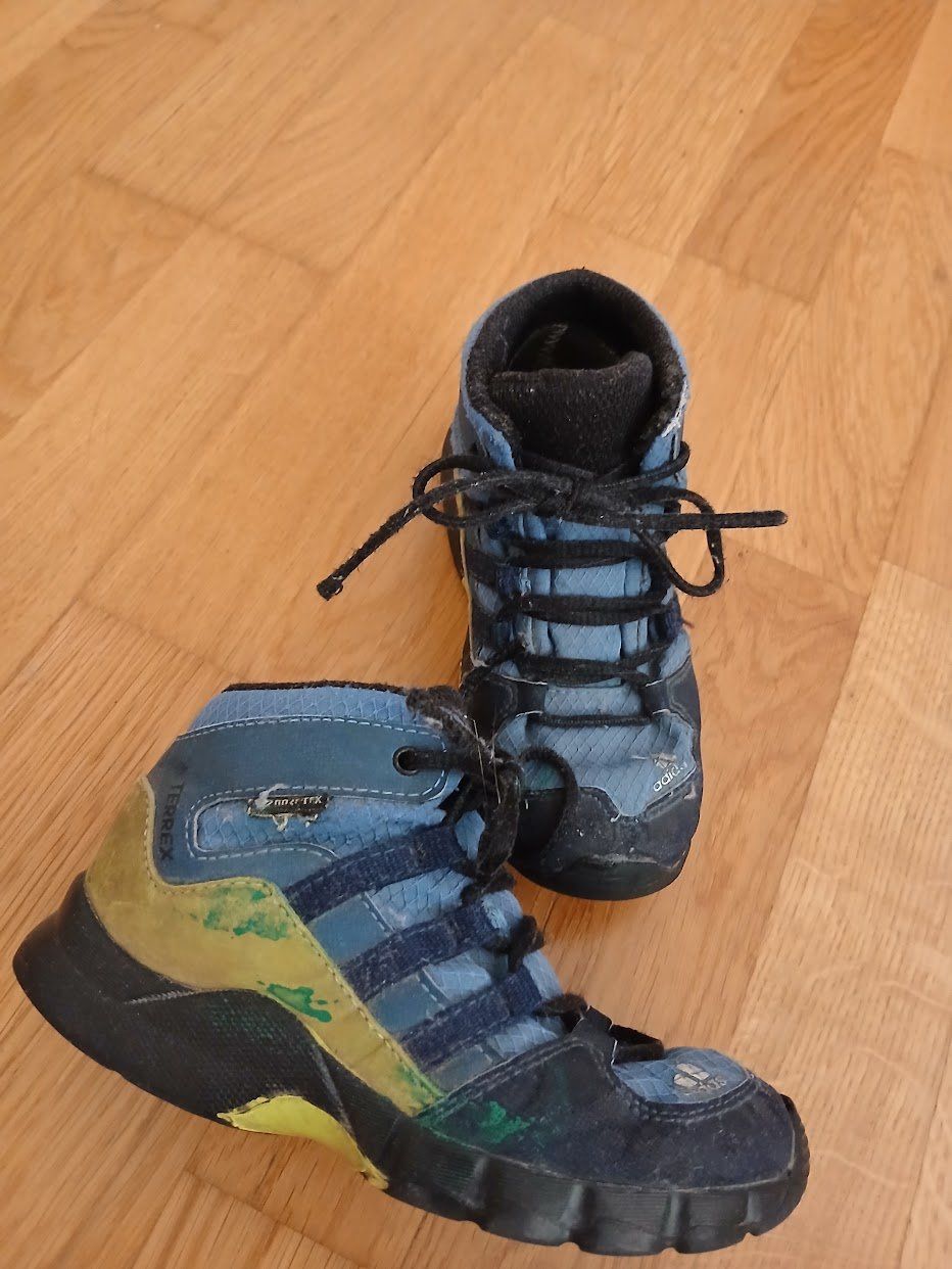 Adidas Scarpe per ragazzi: Trekkingschuhe Adidas – Usato da Dübendorf venduto da Fip05 1