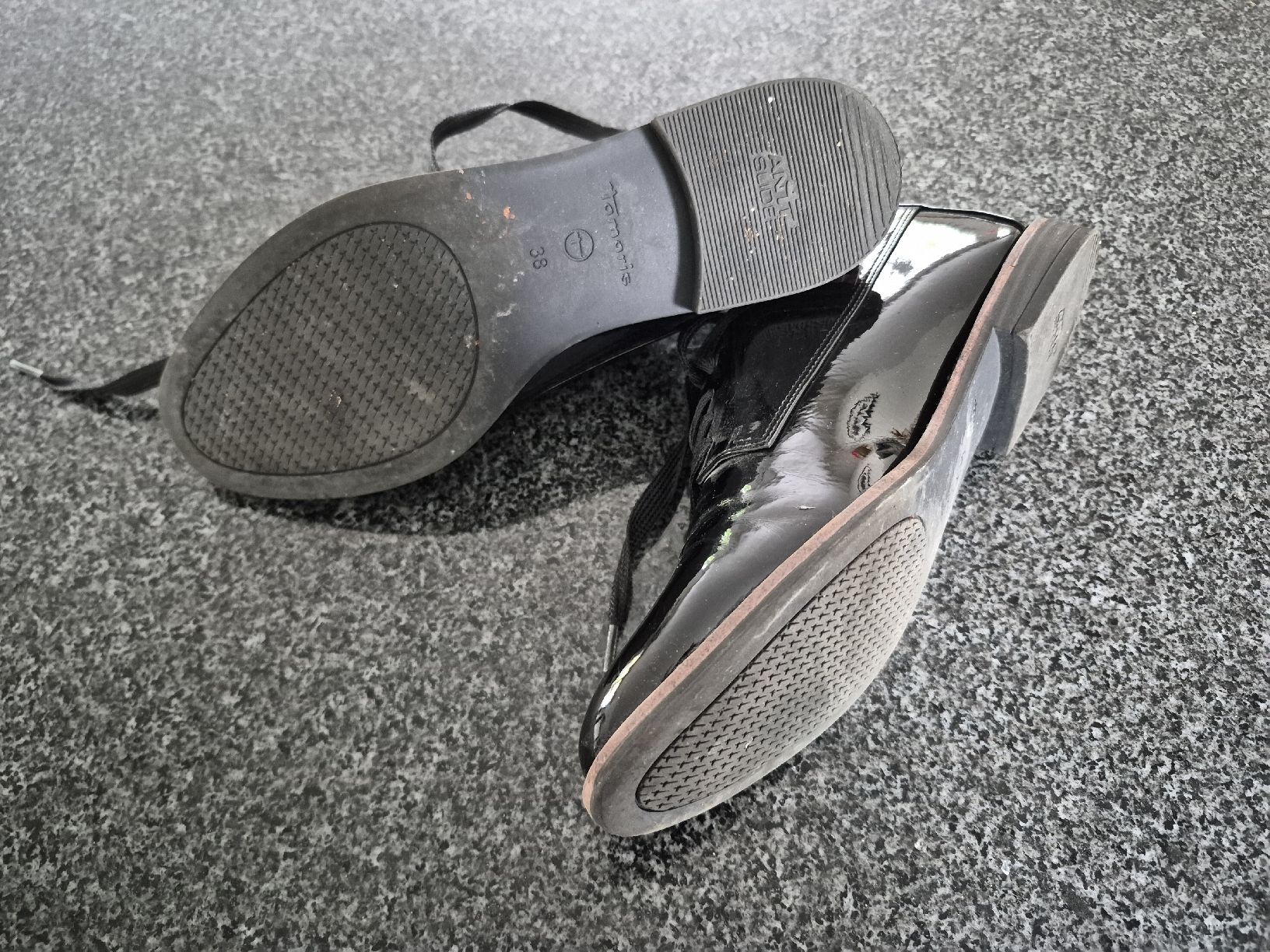 Tamaris Scarpe da donna: Tamaris Halbschuh Gr. 38 – Usato da Lyss venduto da Isa3250 2