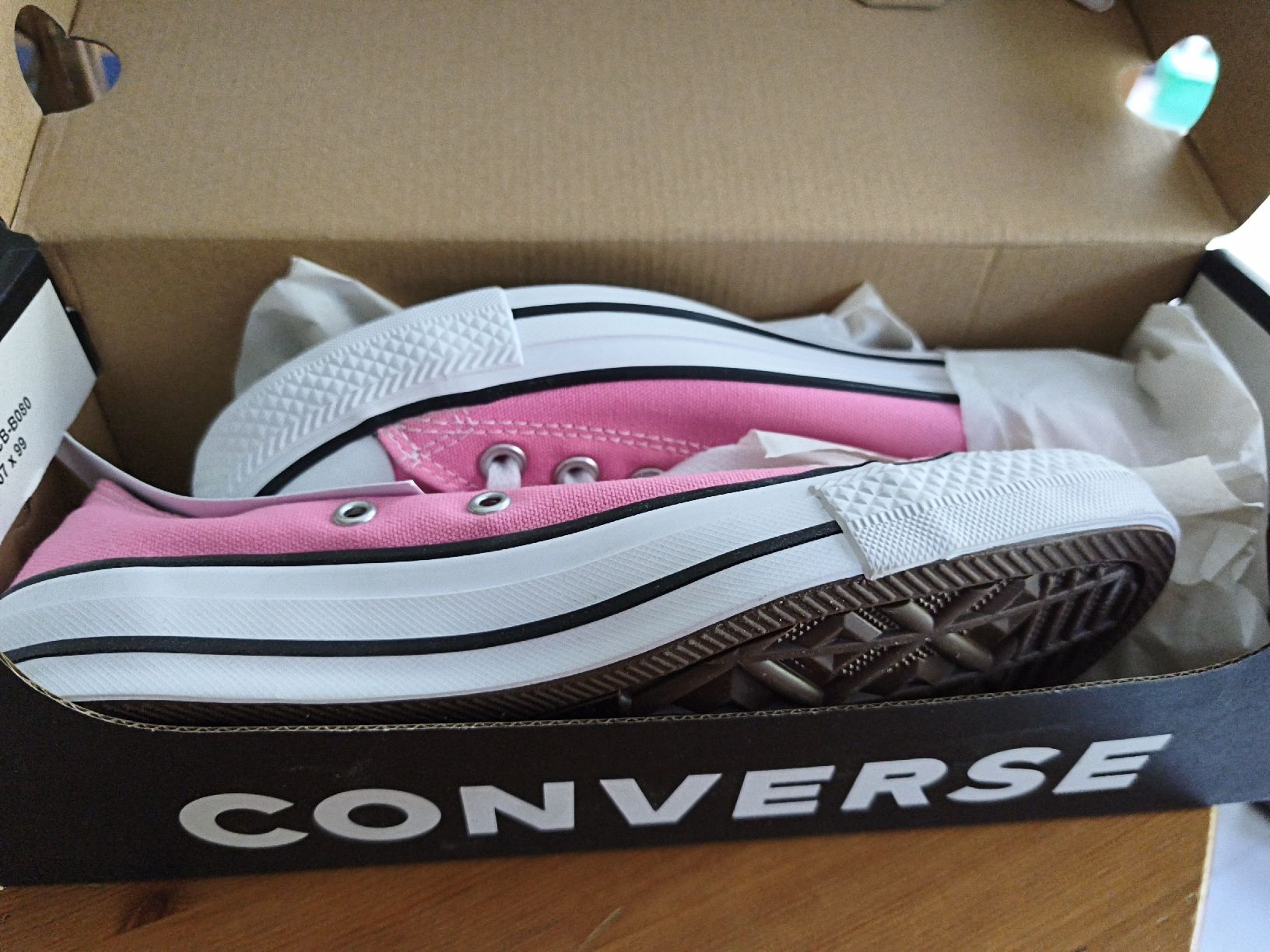 Converse Chaussures femmes: Baskets Converse Rose Taille 37 neuves dans boite – Neuf avec emballage d'origine à Fribourg par DeNi83