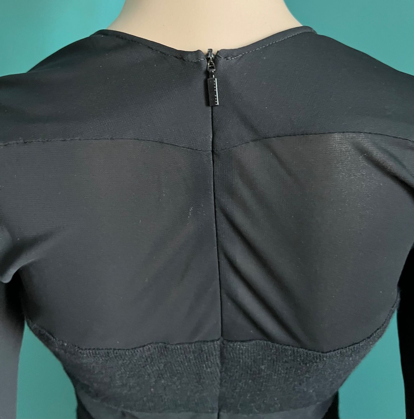 Hugo Boss Robes: HUGO BOSS Kleid 🖤 – D'occasion à Zürich par ClosetQueen 5
