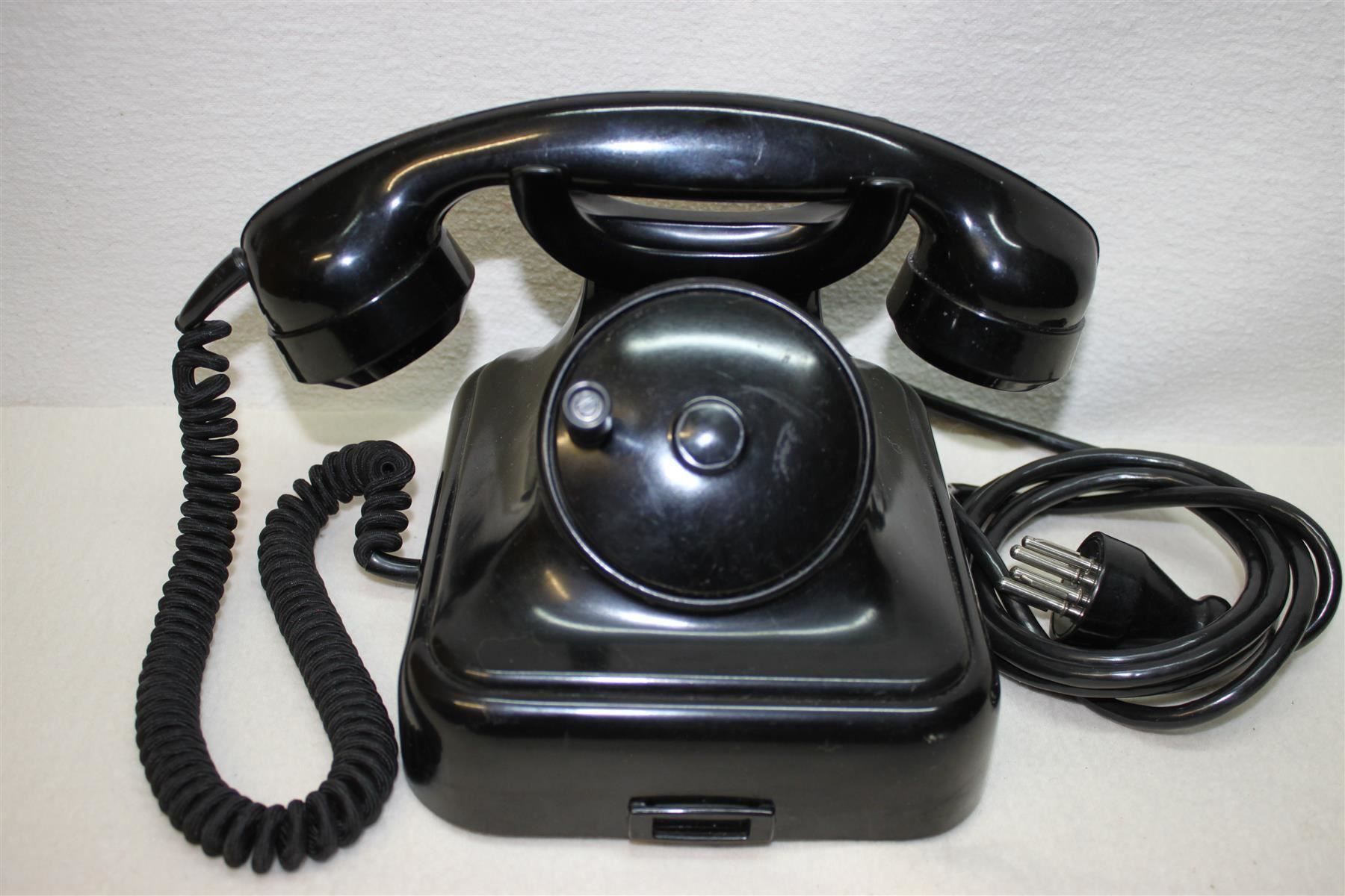 Telefoni: Antikes Tisch Telefon – Usato da Thun venduto da Fbchm