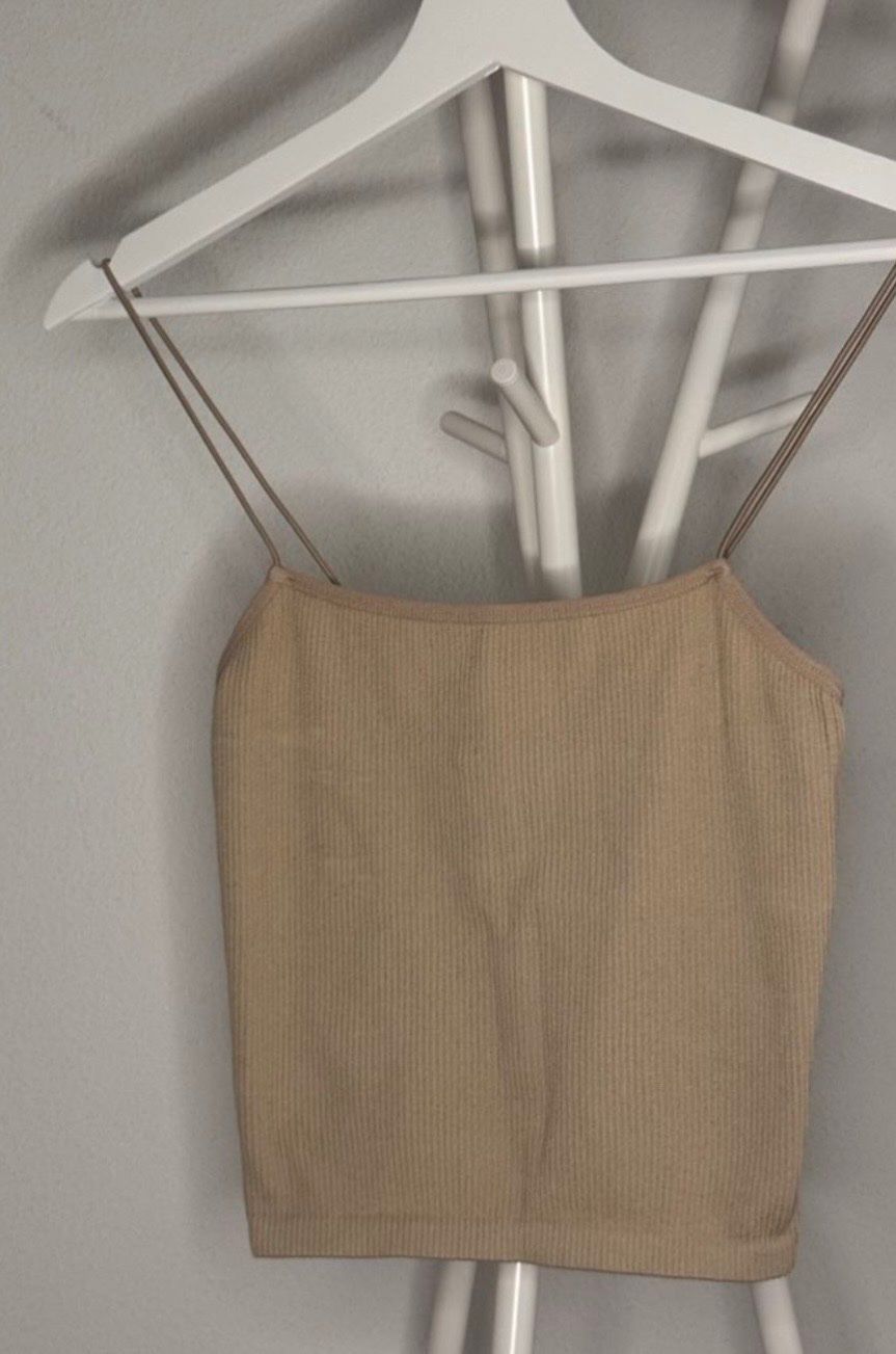 Zara Tops: Rippstoff Top nude Grösse XS-S – Gebraucht aus Bättwil von tre_tj9g