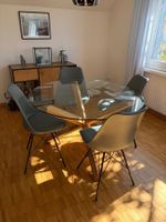 Tisch Rund mit 4 Stühlen