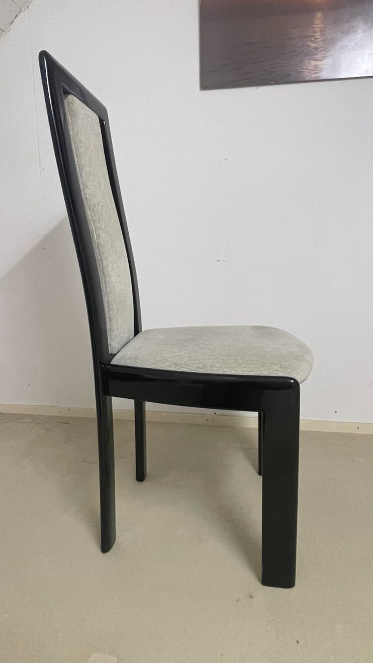 Set di tavolo e panche: Marmor-Tisch mit 4 Stühlen – Usato da Udligenswil venduto da Quarz2002 4