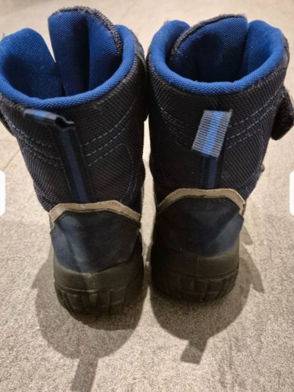 Scarpe per ragazzi: Wasserdichter Schuh gr.31 – Usato da Altendorf venduto da caj_hry2 2