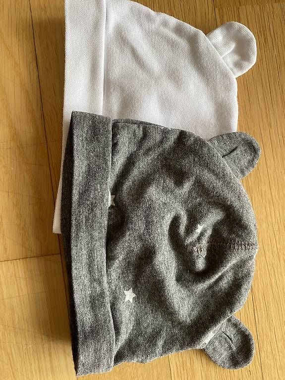Mützen & Schals: Mützen Newborn – Gebraucht aus Zürich von emw_cpq8