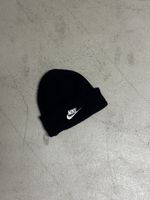 Nike Beanie Mütze schwarz mit Logo gestickt guter Zustand