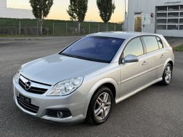Opel Signum 2.2i Automat