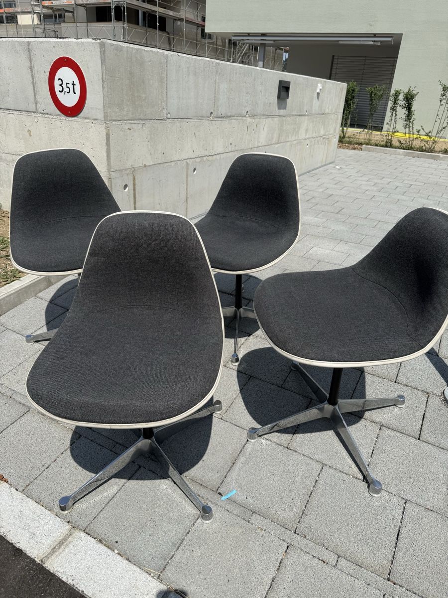 Herman Miller Sedie: Designklassiker Herman Miller by Charles Eames Stühle 1970 – Usato da Dagmersellen venduto da Eulito