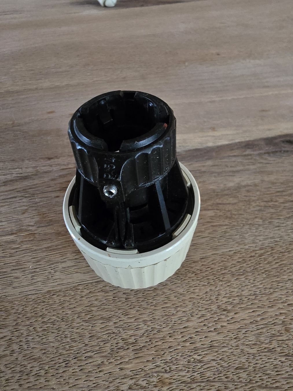 Radiatori: tête thermostatique danfoss  – Usato da Le Locle venduto da Marc9194 1