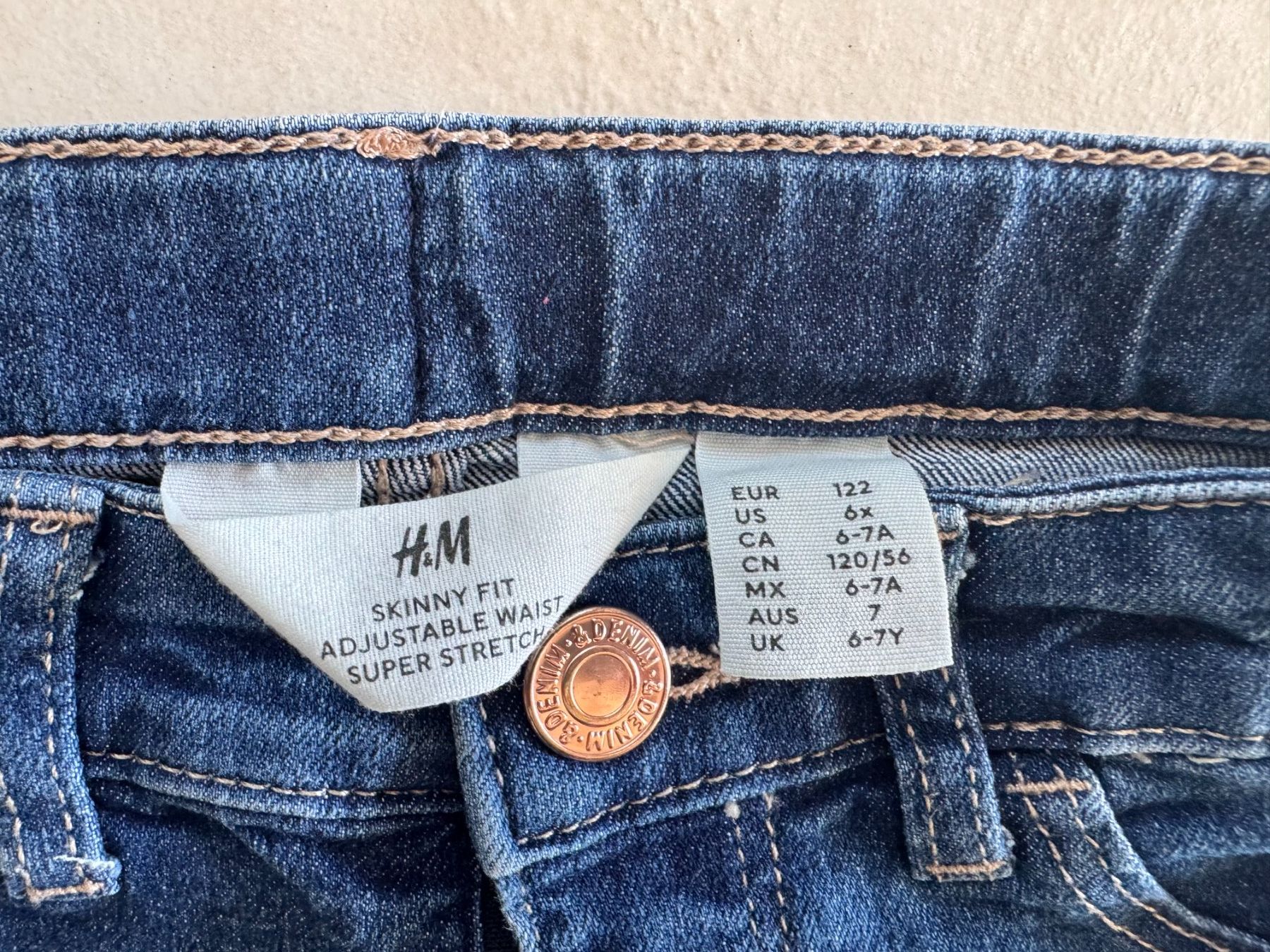 H&M Pantaloni: Jeanshose H&M 122 Mädchen – Usato da Kloten venduto da sab_khn2 2