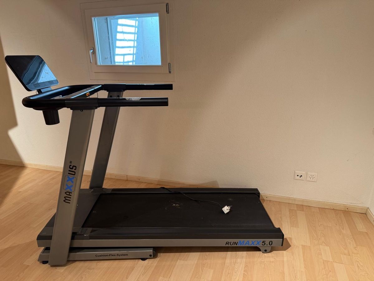 Maxxus Hometrainer: MAXXUS RunMaxx 5.0 Laufband – Usato da Wallisellen venduto da alessia02 1