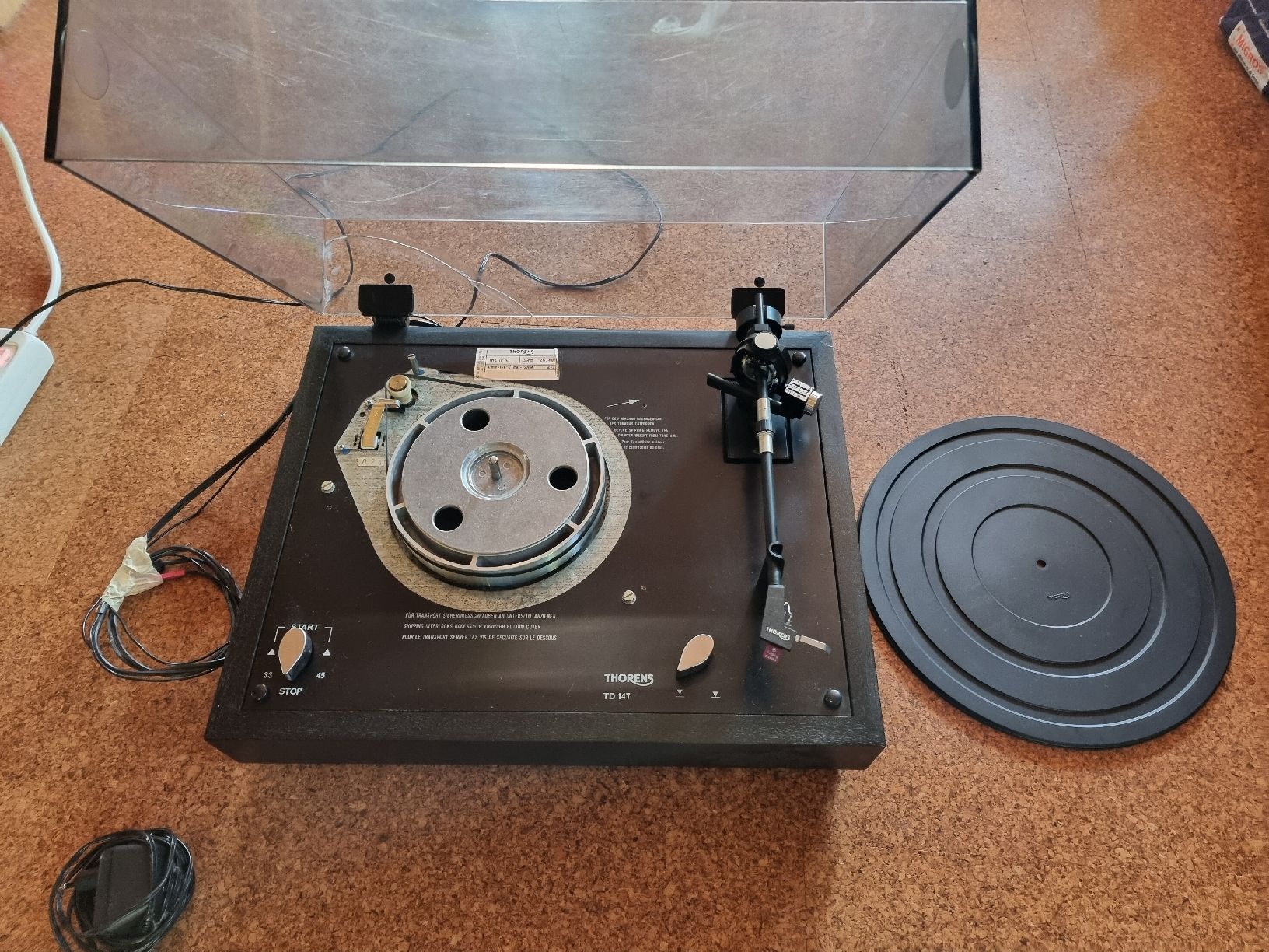 Thorens Tourne-disques: Thorens TD 147 Plattenspieler – D'occasion à Rigi-Kaltbad par Marion_Fercher