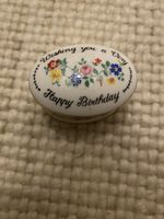 Staffordshire Crown Porzellan Dose "Happy Birthday"