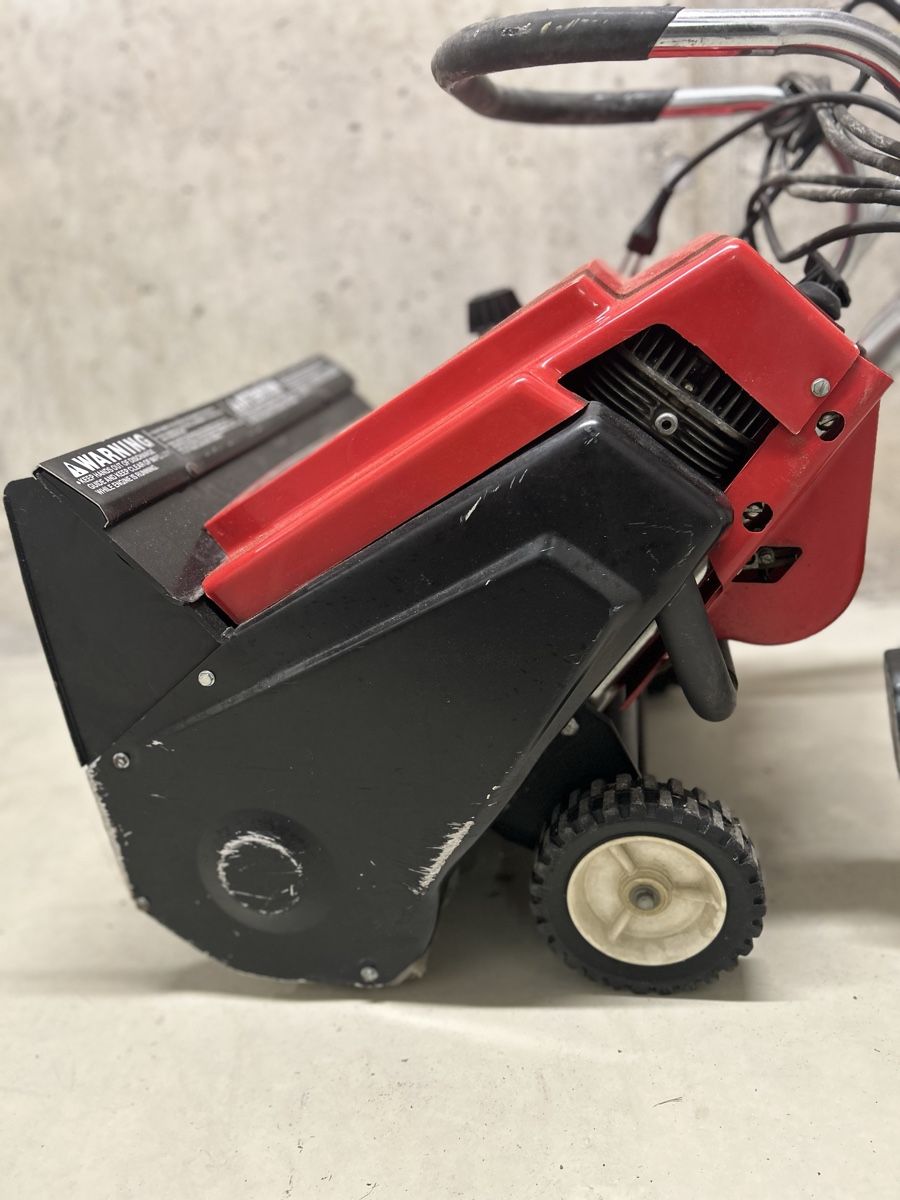 Toro Tutte le macchine: Toro S-620 Elektro Schneefräse – Usato da Zürich venduto da jasmin011 8