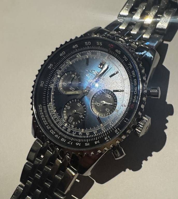 Montres: Breitling Navitimer B01 46 Blau Blau Silber Mint – D'occasion à Basel par ninenintynine