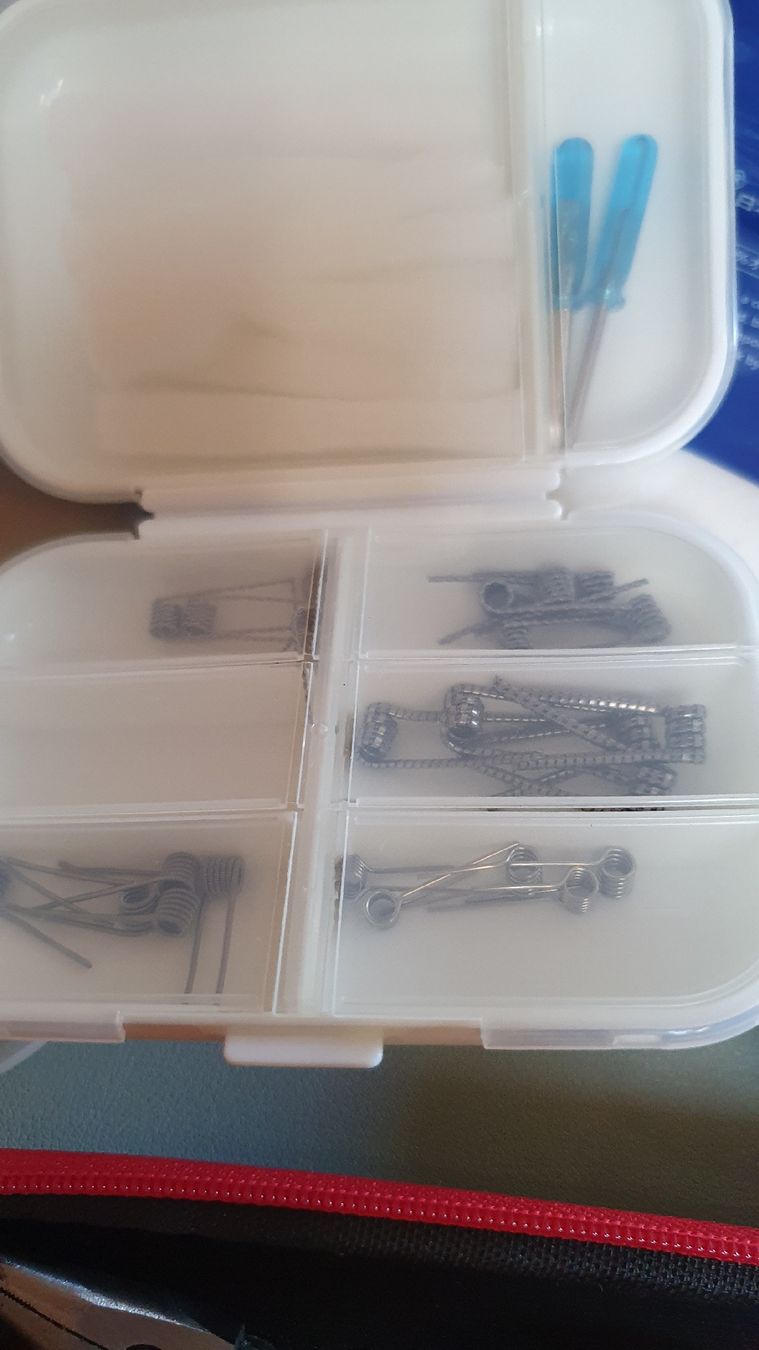Sonstige Tabakwaren: Coil Master Vapourizing Tool Set mit Zubehör – Neu (gemäss Beschreibung) aus Bolligen von BXB12 2