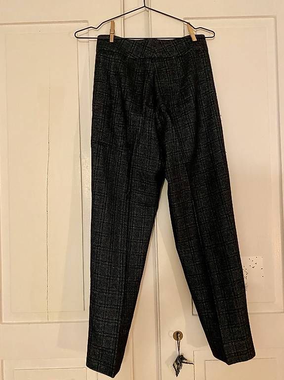 Pantaloni: Elegante Designer Wollhose – Usato da Zürich venduto da Zababble 1