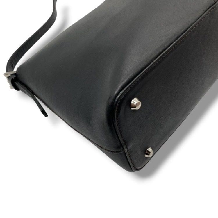 Burberry Taschen für Damen: Original Burberry Handtasche - schwarz, Leder – Gebraucht aus Andwil SG von Kaltbrunner 5