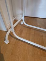 Kleiderständer in gutem Zustand