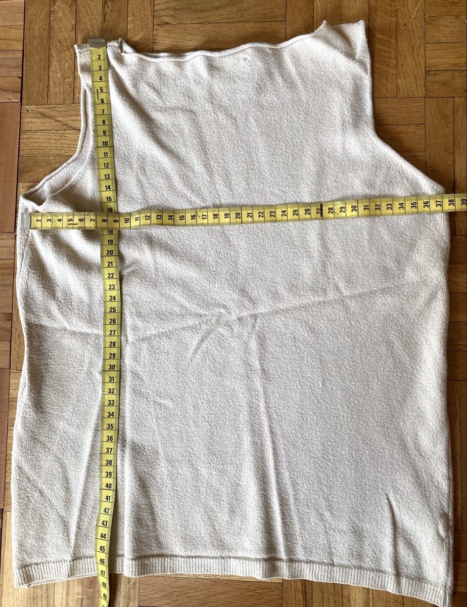 Zara Top: Top écru Zara près du corps  – Usato da Ardon venduto da hel_2sxp 1