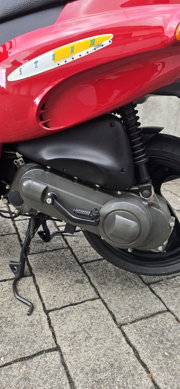 Piaggio Scooter: Piaggio Typhoon/Storm 50 ccm – Usato da Lachen SZ venduto da Conway 8