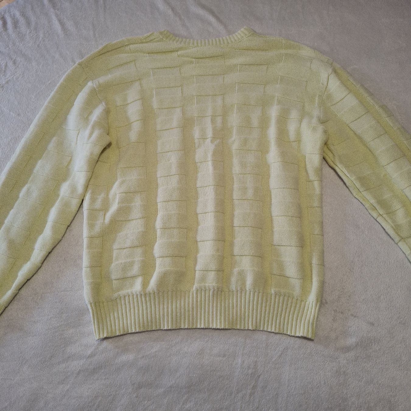 Lacoste Pullover & Sweatshirts: Lacoste vintage Devanlay Pull en maille Jaune Taille S – Gebraucht aus Le Locle von QualiteExpress 9