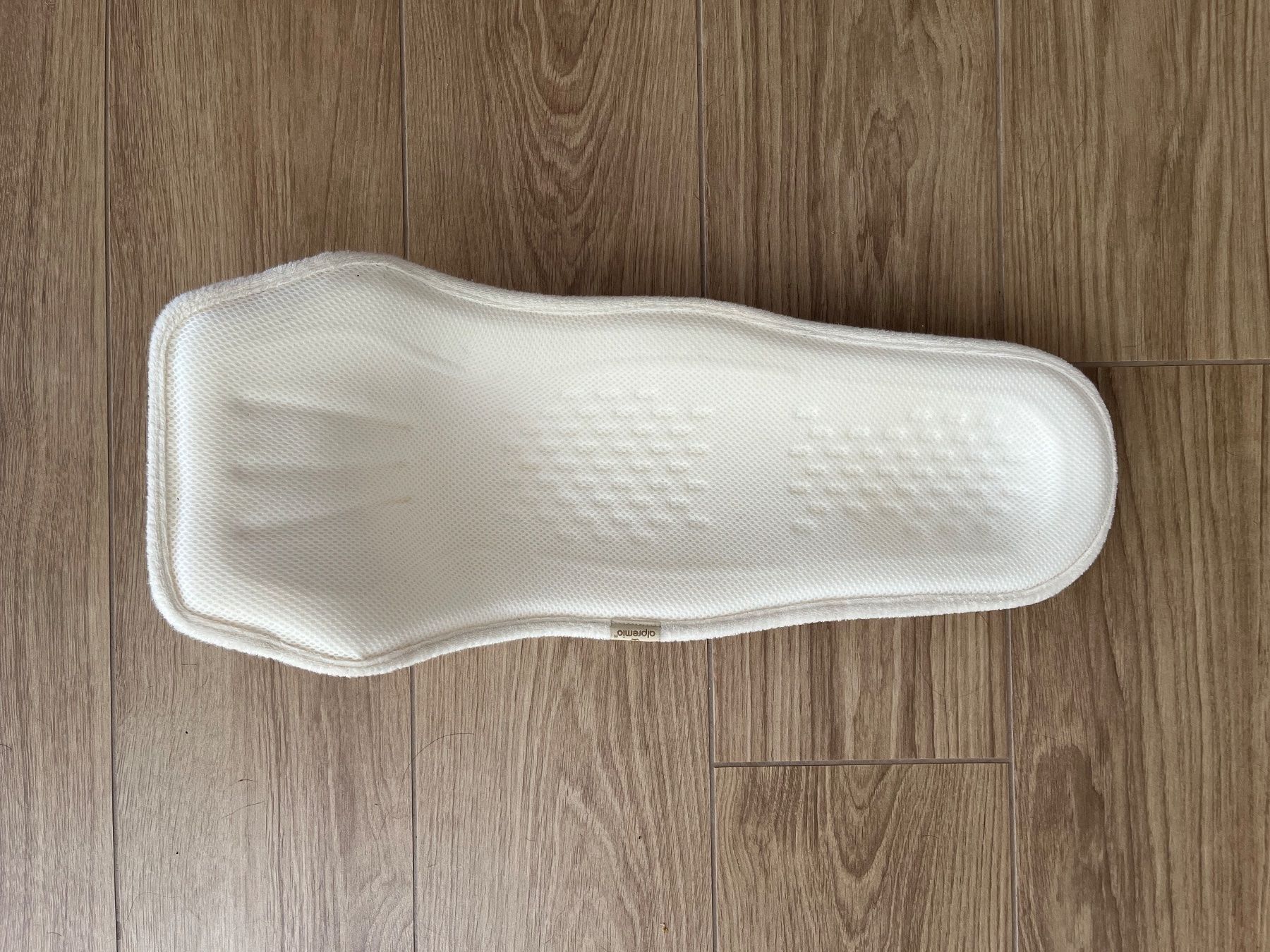 Marsupi portabebè: Baby support while carrying/feeding – Nuovo (secondo la descrizione) da Ebikon venduto da seankcsmith