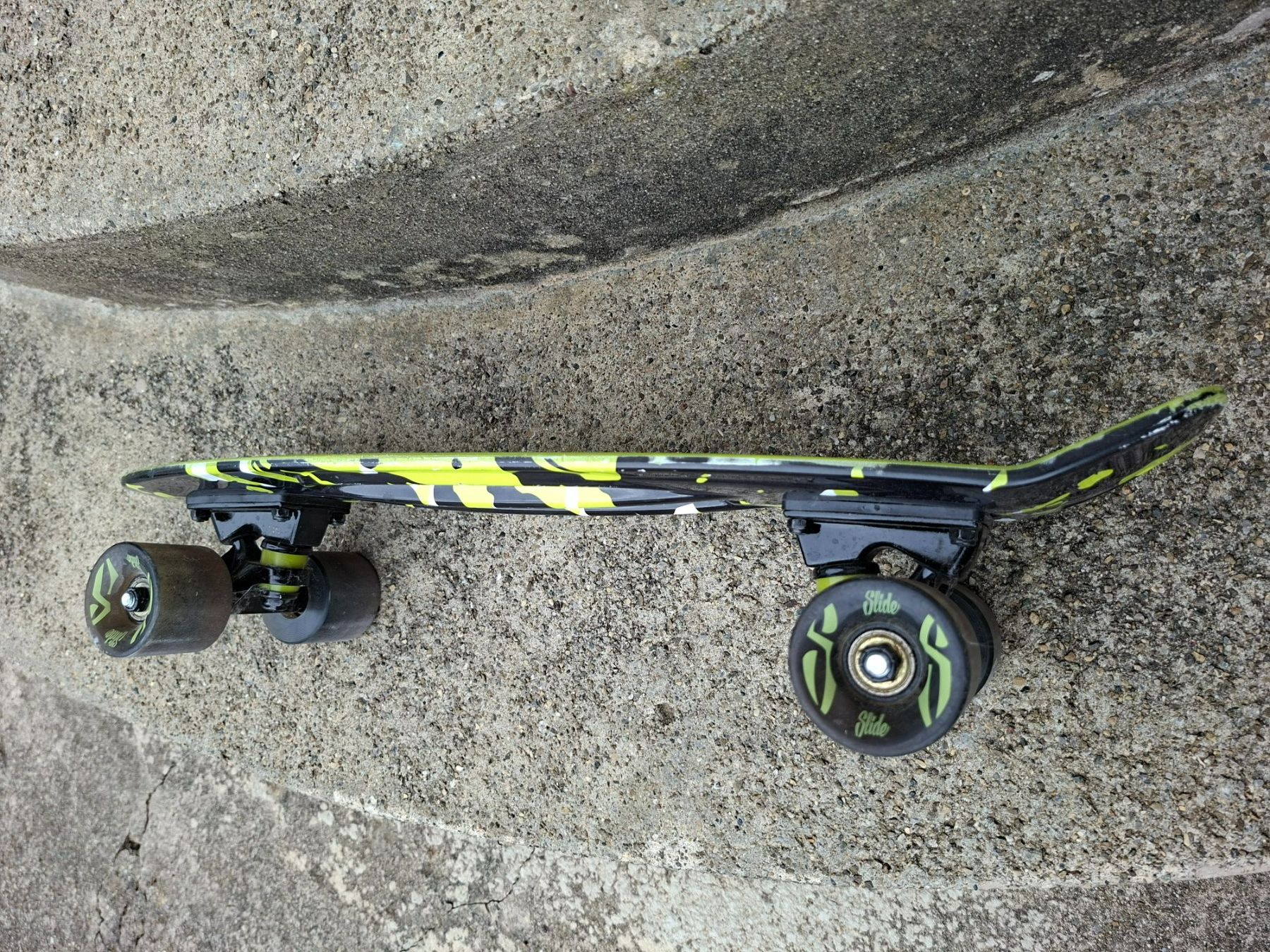 Skateboards: Skateboard grün – Gebraucht aus Lohn SH von Zwierbel 3