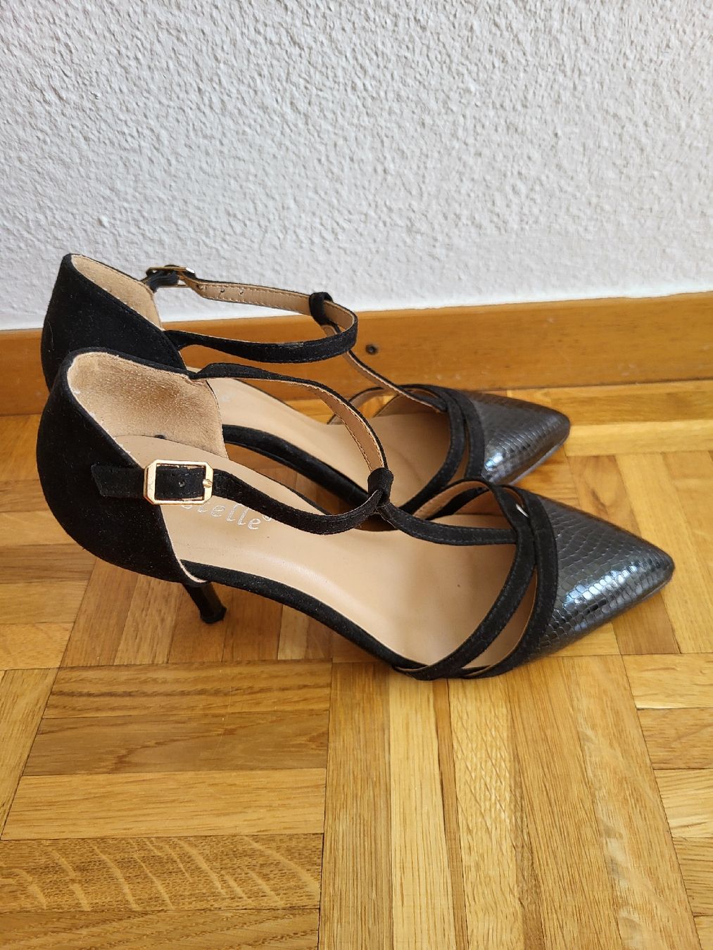 Scarpe da donna: Schwarze elegante Schuhe – Nuovo (secondo la descrizione) da Pully venduto da MiaJune 2