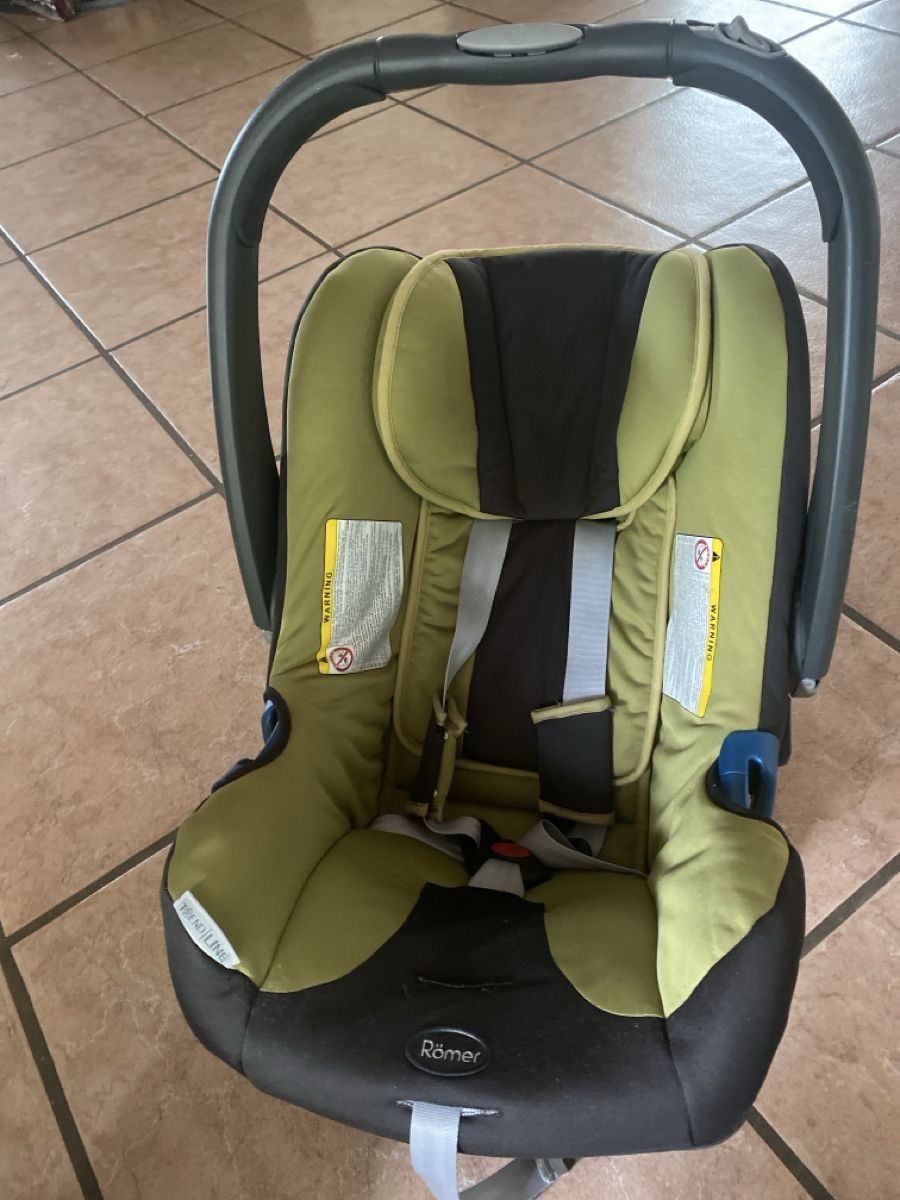 Britax Römer Seggiolini per auto: Baby Autositz – Usato da Laufen venduto da nightparrot