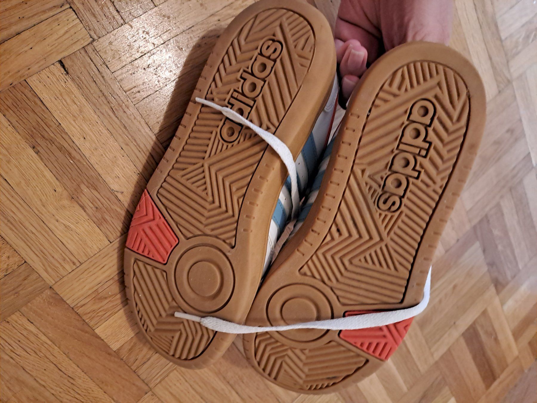 Adidas Scarpe per ragazzi: Adidas Turnschuhe, Grösse 37.5 – Usato da Richterswil venduto da nar_7bkx 3