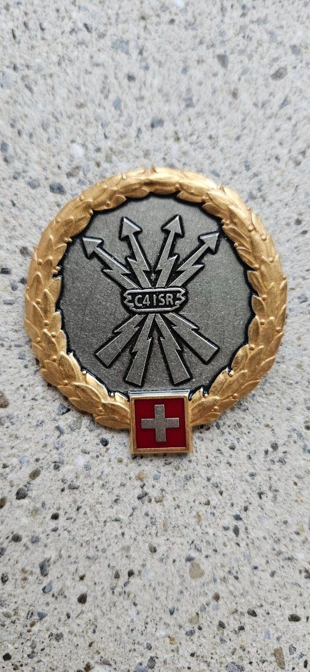 Schweizer Armee Placchette & Badge: *** Beretemblem Gold Offizier Schweizer Armee *** – Nuovo e nell'imballaggio originale da Riedholz venduto da fr_sIruP