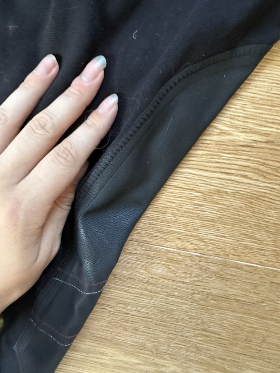 Pantaloni: Reithose schwarz Grösse L mit Kniebesatz – Usato da Hüttwilen venduto da sar_8gj7 1