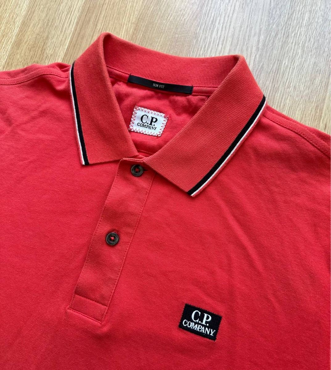CP Company Magliette Polo: Cp company Poloshirt  – Usato da Pfäffikon ZH venduto da Nataliia. 1