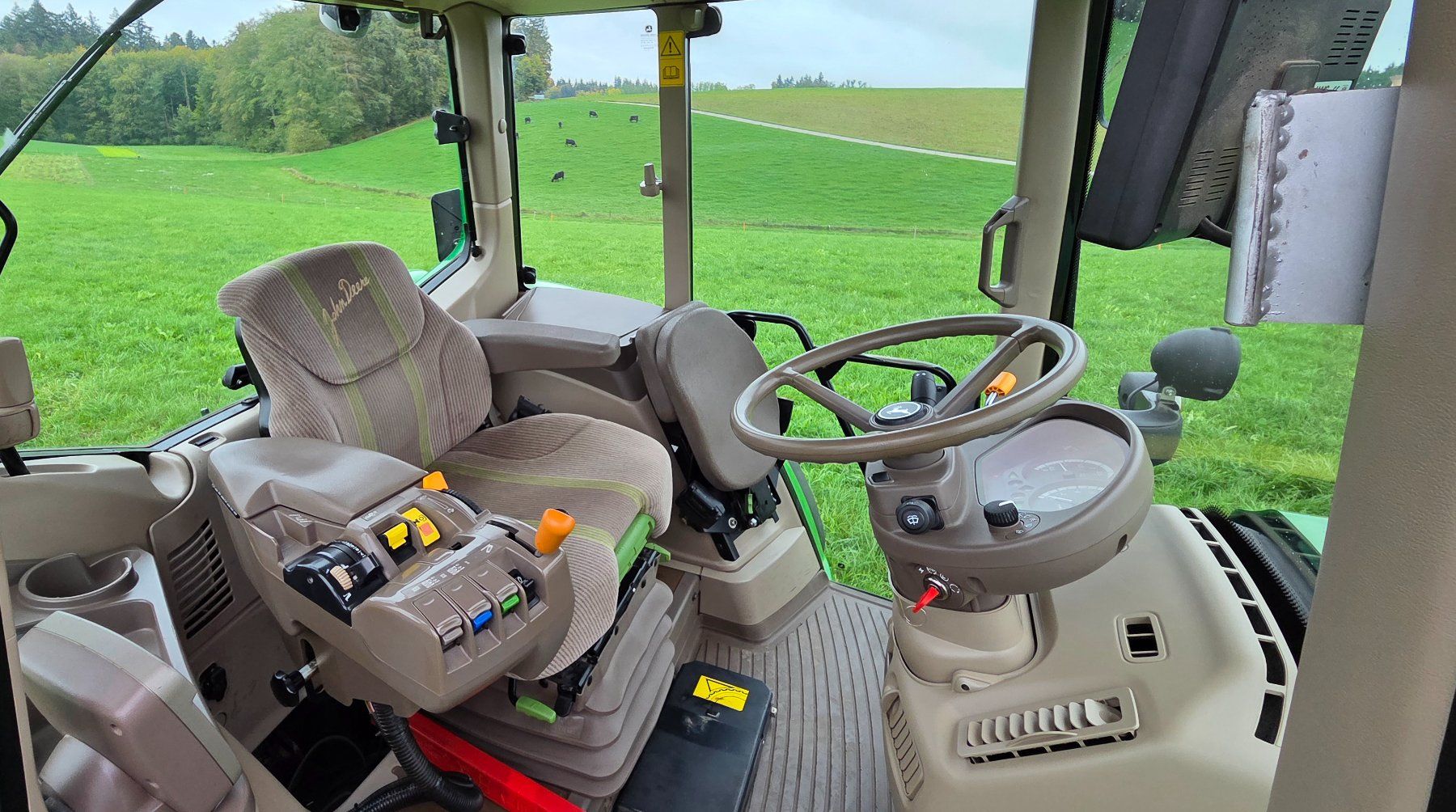 John Deere Tracteurs: John Deere 6830 Premium – D'occasion à Kirchlindach par User_246764 8