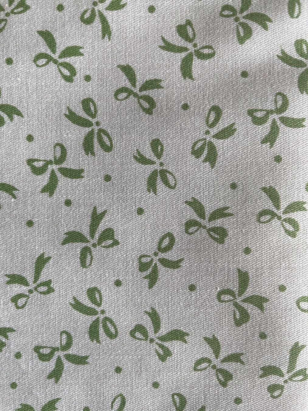 Stoffe: Fat quarter/Coupon patchwork-couture Petits noeuds verts – Neu und originalverpackt aus Gland von san_xz5j 3