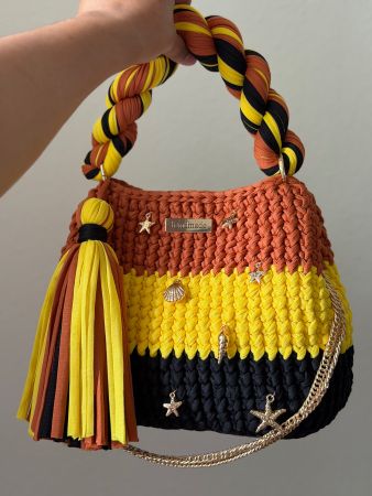 Sac crocheté fait main – 3 couleurs 🖤💛🧡
