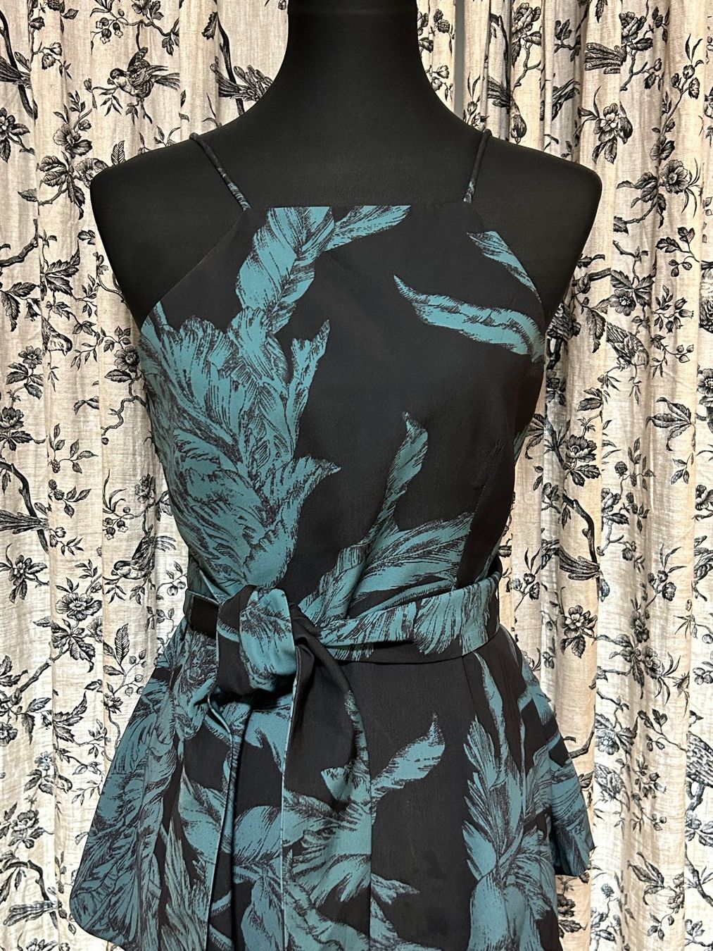Camicette: TOP/BLUSE/KLEID AUS BOUTIQUE – Usato da Luzern venduto da Suneha 1