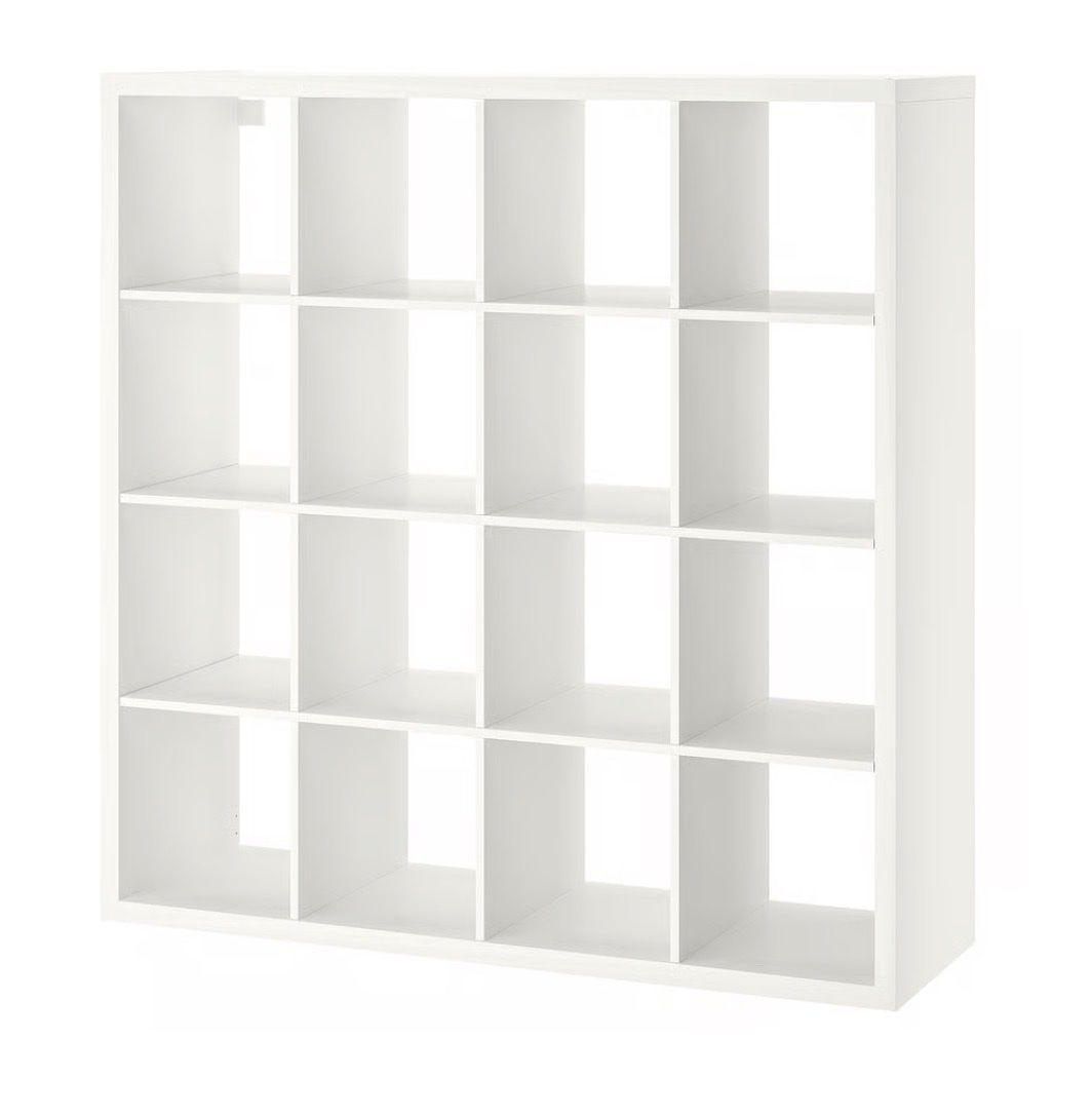 Ikea Scaffali: KALLAX Étagère, blanc, 147x147 cm – Usato da Granges -Paccot venduto da Titi_1978