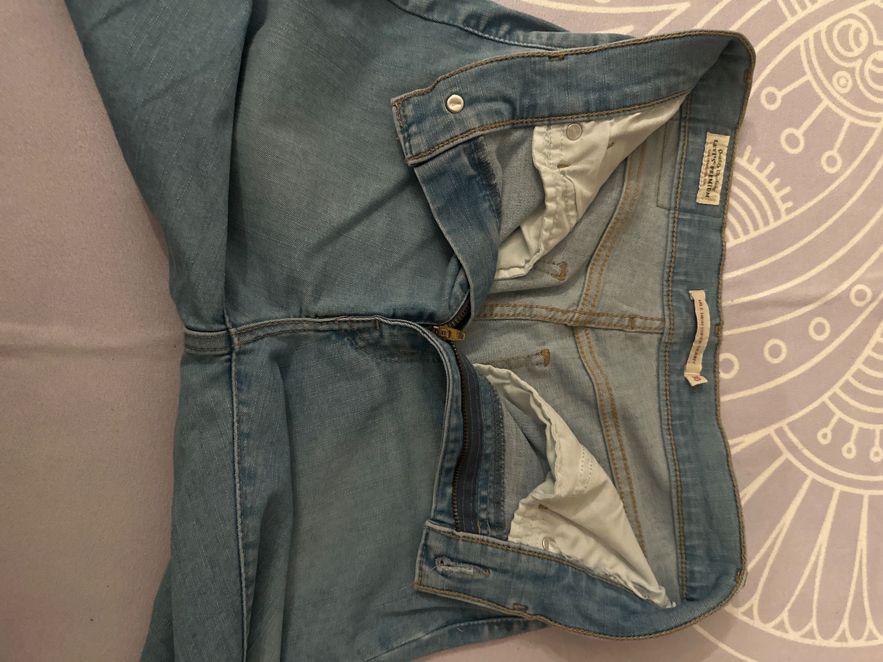 Levi's Jeans: Levi's Jeans W28 L32 hellblau Fransen Sommer – Usato da Wil SG venduto da bbi_52sz 3