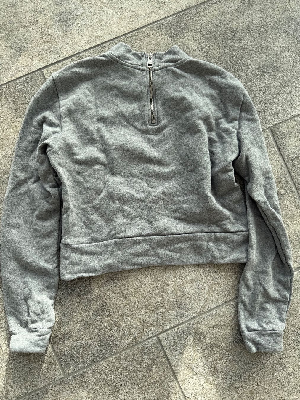 Calvin Klein Pulls & Sweat-shirts: Calvin Klein Jeans Pullover grau Grösse S – D'occasion à Menznau par sasna 3